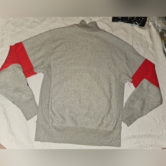 Vintage Champion sweater size small - Picture 4 of 4